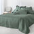 Couvre-lit matelass&eacute; microfibre motif g&eacute;om&eacute;trique (vert sauge)