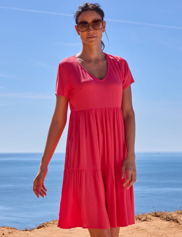 Robe col V courte unie, cr&eacute;pon (framboise)