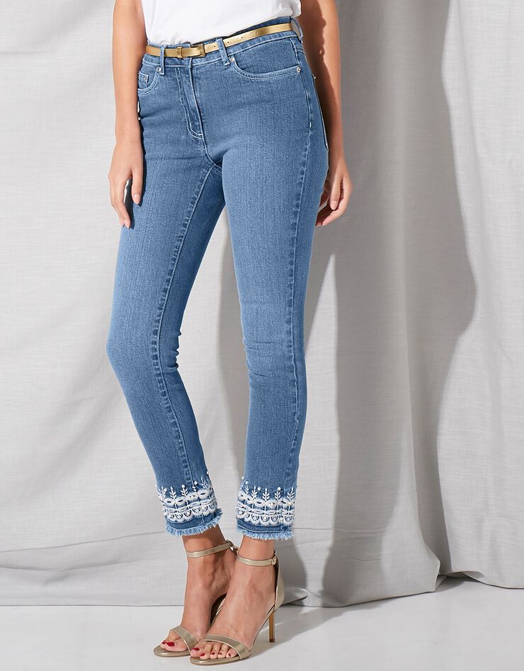 Jean 7/8 fuselé brodé (bleached)