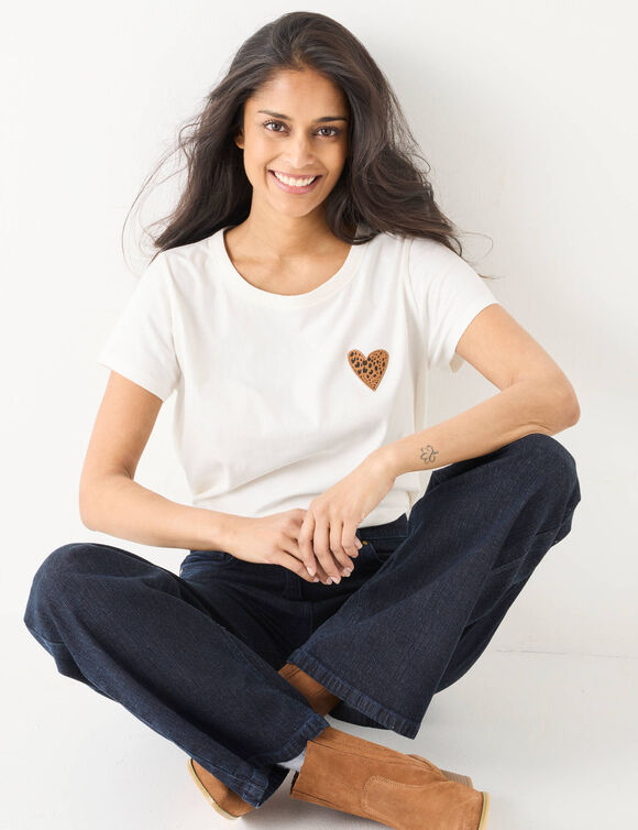 T-shirt uni brodé coeur manches courtes (écru / chocolat)