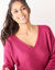 Pull loose col V, maille anglaise toucher doux (framboise) Pull loose col V, maille anglaise toucher doux (framboise)
