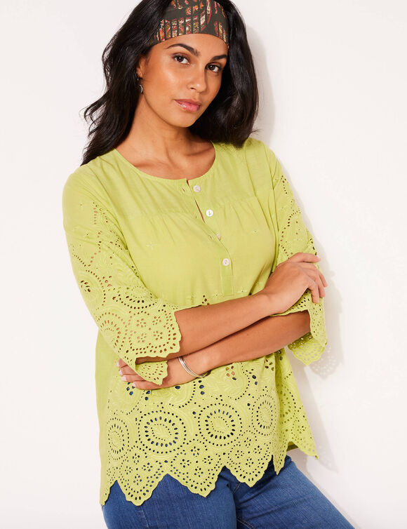 Blouse unie manches 3/4, broderie anglaise (anis)