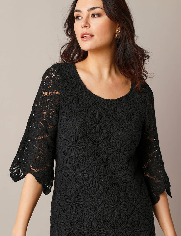 Robe courte macramé, manches 3/4 (noir)