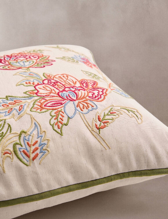 Coussin brod&eacute; floral Jos&eacute;phine (naturel / terracotta)