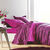 Bedlinnen Héritage in flanel met krulmotieven&lt;br&gt; (fuchsia / pruim)