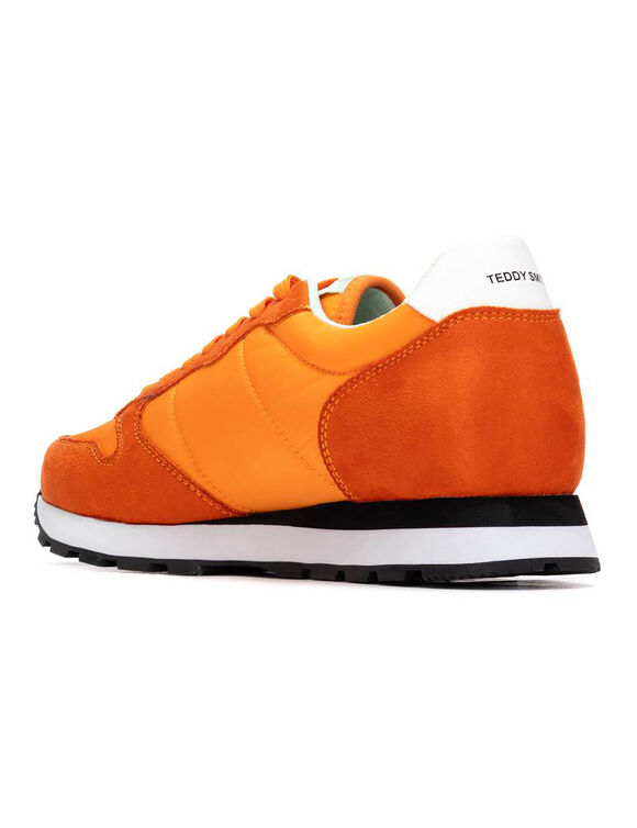 Baskets &agrave; lacet (orange)