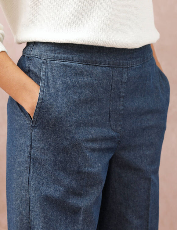 Jean large taille &eacute;lastiqu&eacute;e, denim l&eacute;ger (brut)