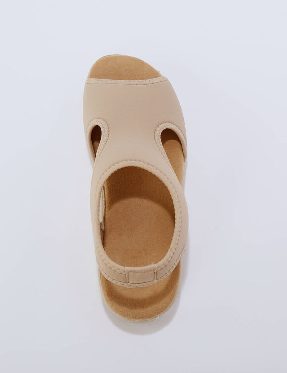Soepele sandalen (beige)
