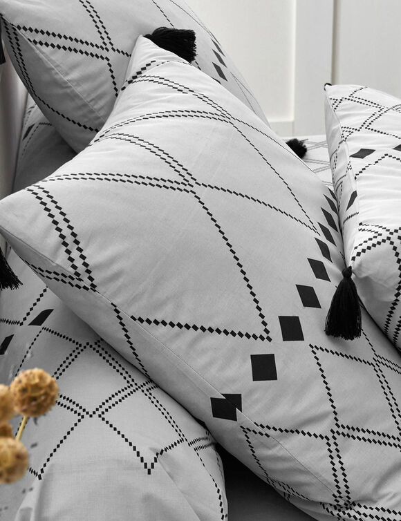 Bedlinnen Massai, in katoen met grafische motieven, afgewerkt met pompons (grijs)