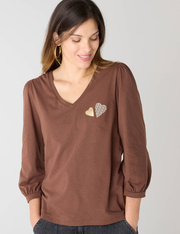 T-shirt col V, imprimé cœurs (chocolat)
