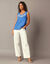 Topje met contrasterende borduursels (blauw / wit)