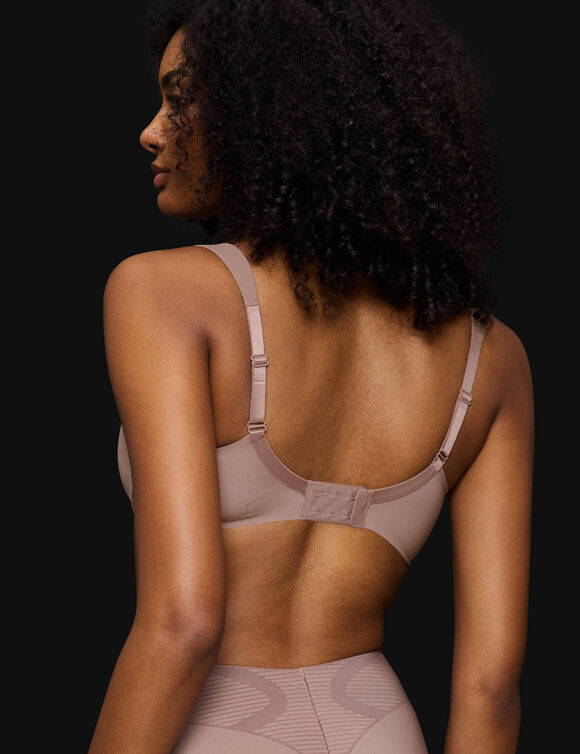 Omhullende beha "Illusion curves" - beugels (rosébeige)