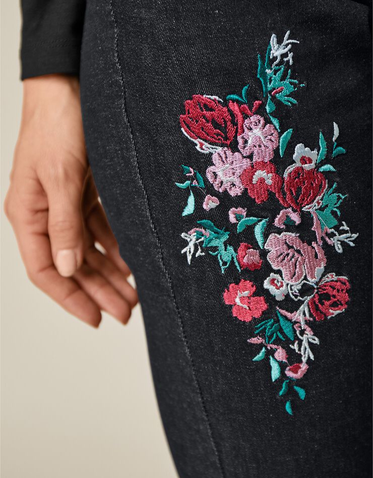 Rechte stretchjeans met bloemenborduursel, raw Rechte stretchjeans met bloemenborduursel, raw, hi-res image number 4