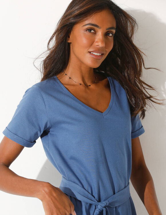 Robe mi-longue ceinturée col V, maille unie (bleu grisé)