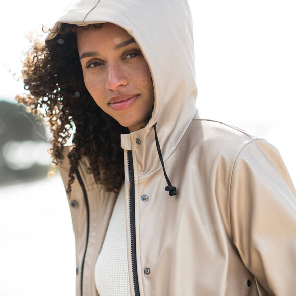 Ciré imperméable en polyester recyclé(**) (beige irisé)