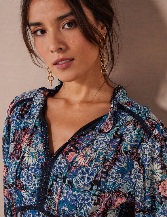 Robe longue imprimé floral finition macramé (marine / bleu)