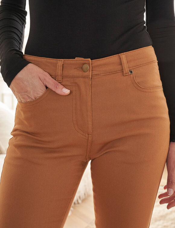 Pantalon 7/8&egrave;me fusel&eacute; stretch uni (noisette)