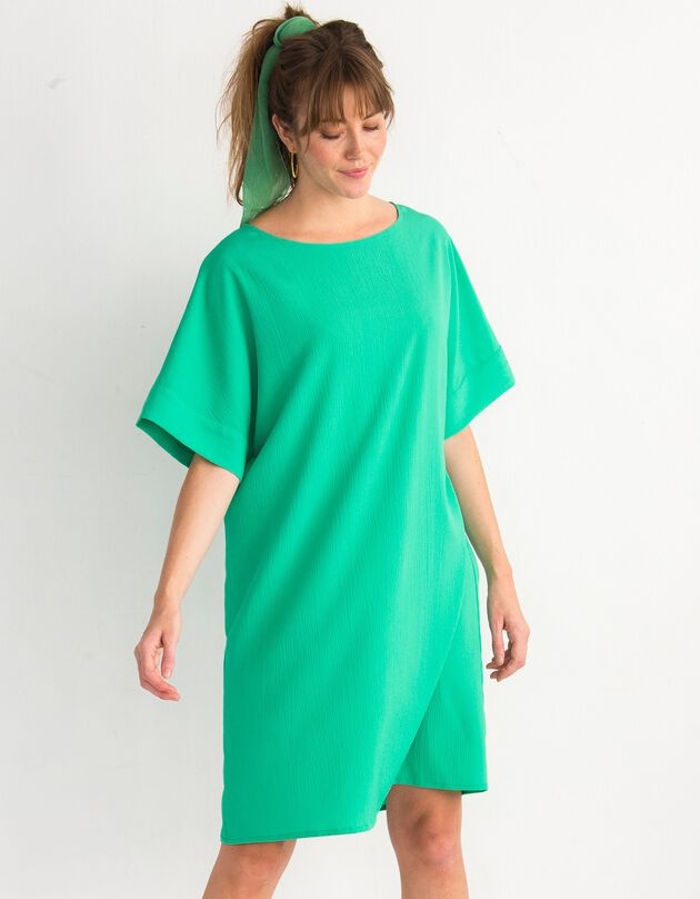 Effen jurk in hoesmodel, korte mouwen, getextureerde stof (groen)