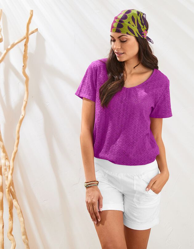 Tee-shirt col V, broderie anglaise (violine)