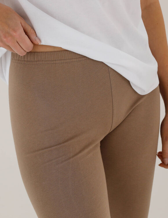 Legging 3/4, bas boutonn&eacute; (taupe)