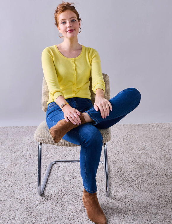 Cardigan boutonné col rond uni, toucher doux (jaune pâle)