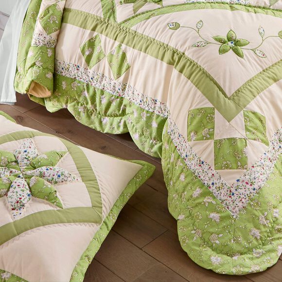 Bedsprei met patchwork (groen)