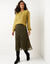 Trui in fantasietricot met Tunesische hals (olijfgroen)