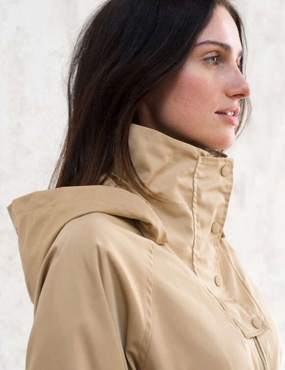 Parka l&eacute;g&egrave;re d&eacute;perlante zipp&eacute;e (beige)