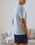Pyjama short col V &agrave; message (gris chin&eacute; / marine)