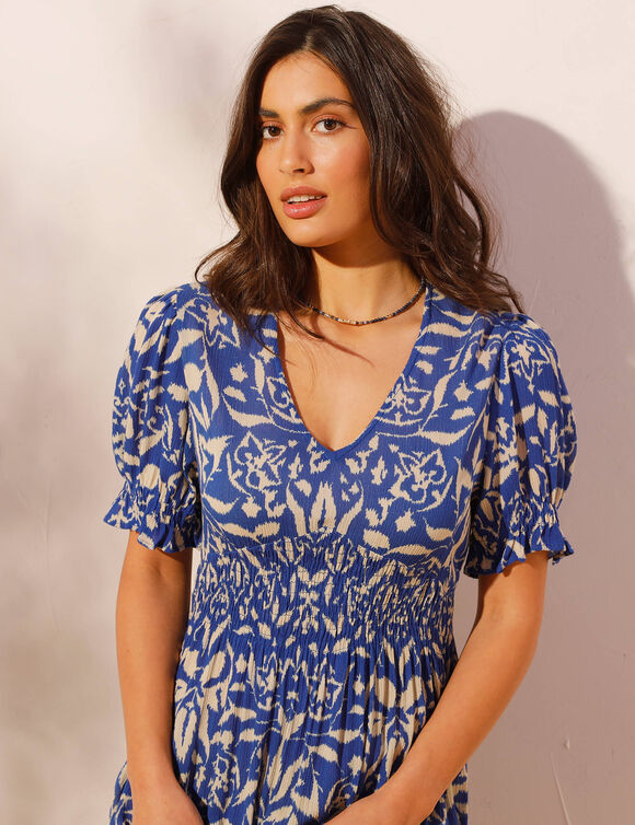Robe longue manches courtes, cr&eacute;pon imprim&eacute; (bleu / beige)