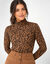 Sous-pull col roul&eacute; imprim&eacute; peau de b&ecirc;te, stretch (caramel / noir)