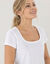 T-shirt col carr&eacute;, manches courtes (blanc)