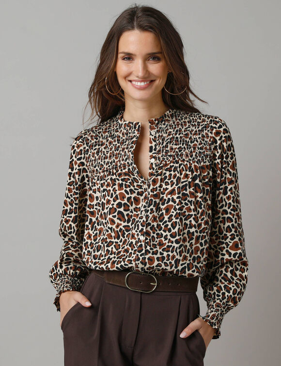Chemisier imprim&eacute; l&eacute;opard, d&eacute;tails de smocks (caramel / noir)