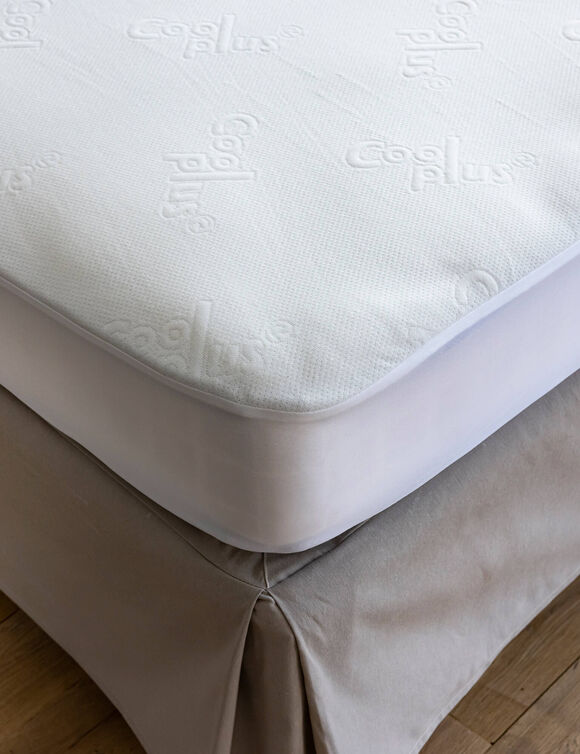 Prot&egrave;ge-matelas Technologie Coolplus&reg; (blanc cass&eacute;)