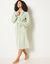 Peignoir in fleece met pluchetouch - 115 cm lang, lange mouwen (linde) Peignoir in fleece met pluchetouch - 115 cm lang, lange mouwen (linde)