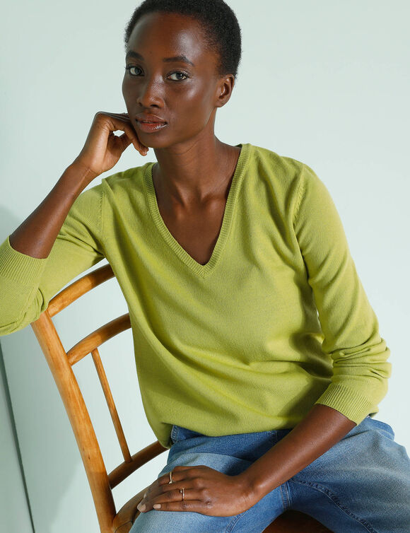 Pull col V, toucher doux (vert mousse)