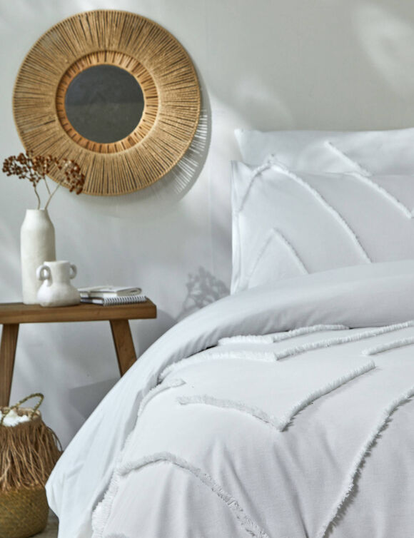 Linge de lit Amezia finition tuft&eacute; en relief - coton lav&eacute; 57 fils/cm&sup2; (blanc)