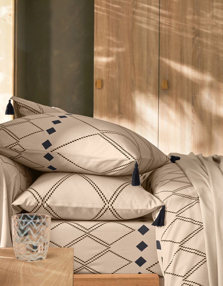Bedlinnen Massai, in katoen met grafische motieven, afgewerkt met pompons (beige)