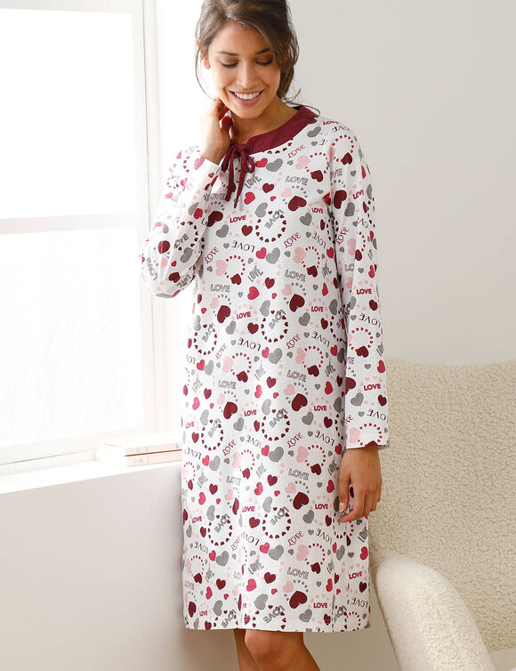 Chemise de nuit imprim&eacute; "coeurs" (cerise)