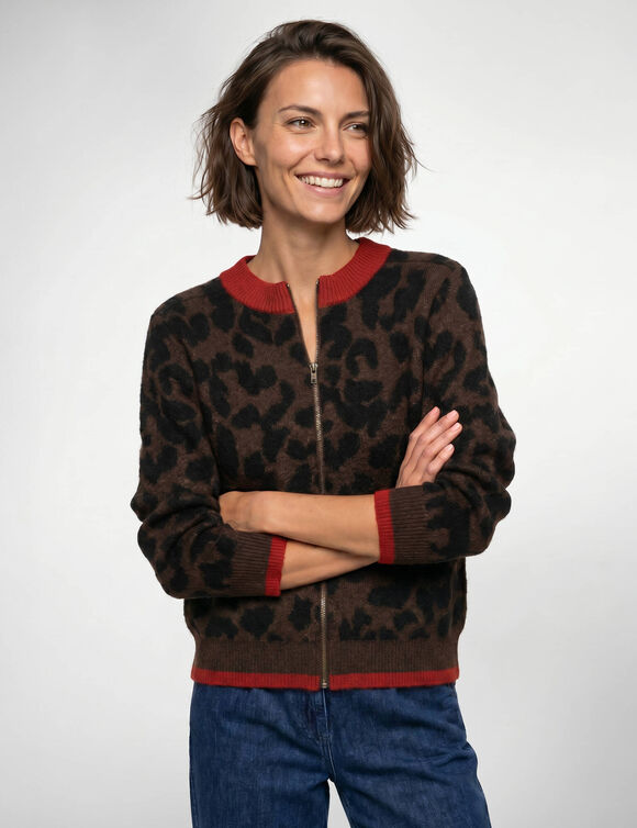 Vest met ritssluiting in bomberstijl, van warm breiwerk, bedrukt met luipaardprint (chocolade / zwart)