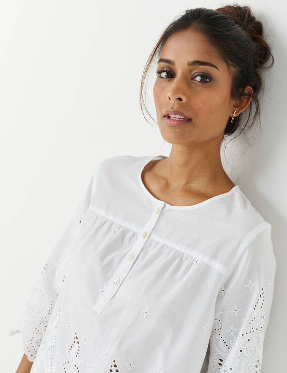 Blouse unie manches 3/4, broderie anglaise (blanc)