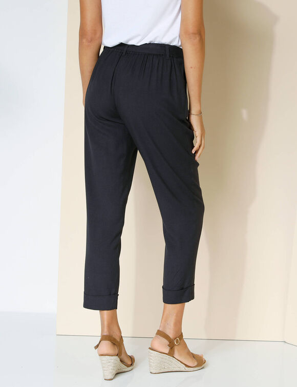 Pantalon 7/8ème fuselé uni, tissu fluide (noir)