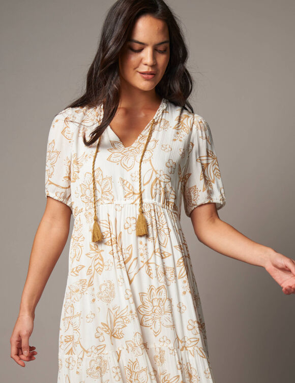 Robe longue volant&eacute;e imprim&eacute;e (blanc / caramel)