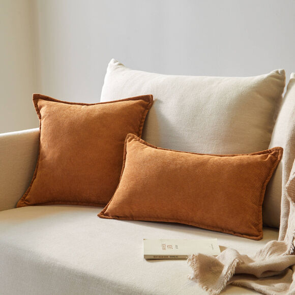 Coussin uni velours c&ocirc;tel&eacute; (caramel)