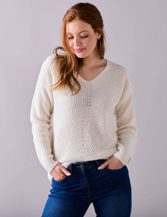 Pull col V, maille anglaise toucher doux (écru)