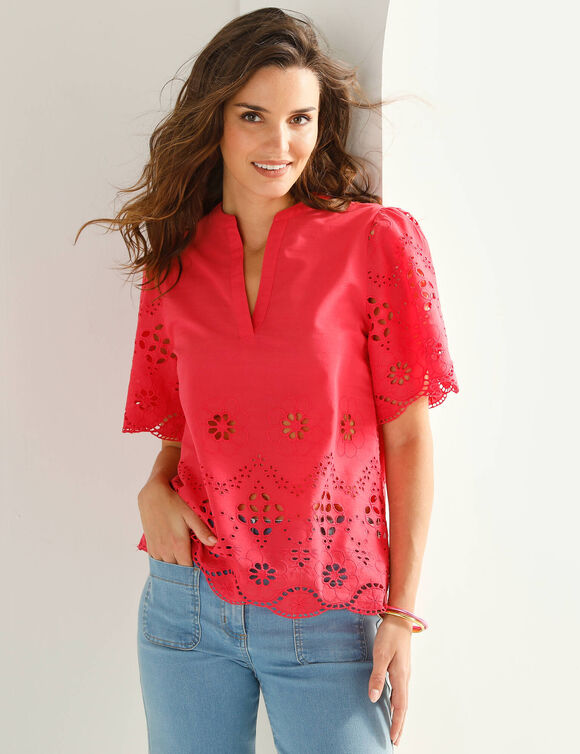 Blouse col tunisien manches courtes, broderie anglaise (framboise)