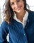 Vest in fantasietricot met kabelmotieven, knoopsluiting (indigo)