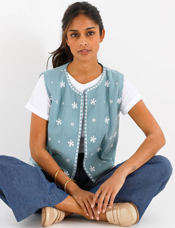 Veste brod&eacute;e sans manches, gaze de coton (bleu gris&eacute; / &eacute;cru)