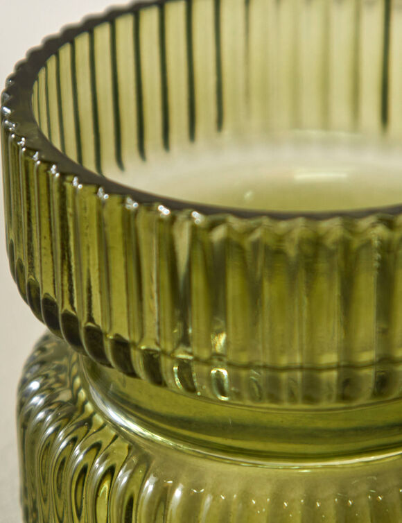 Bougeoir stri&eacute; en verre (vert)