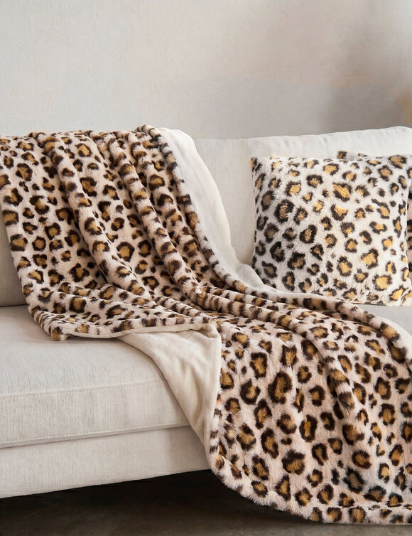 Plaid cocooning imprim&eacute; l&eacute;opard (beige / marron)